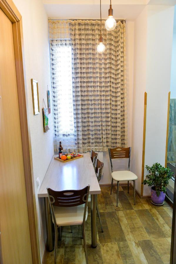 Apartment On Rustaveli Avenue Kutaisi Exteriér fotografie