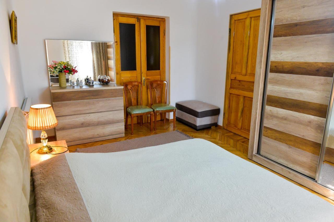 Apartment On Rustaveli Avenue Kutaisi Exteriér fotografie